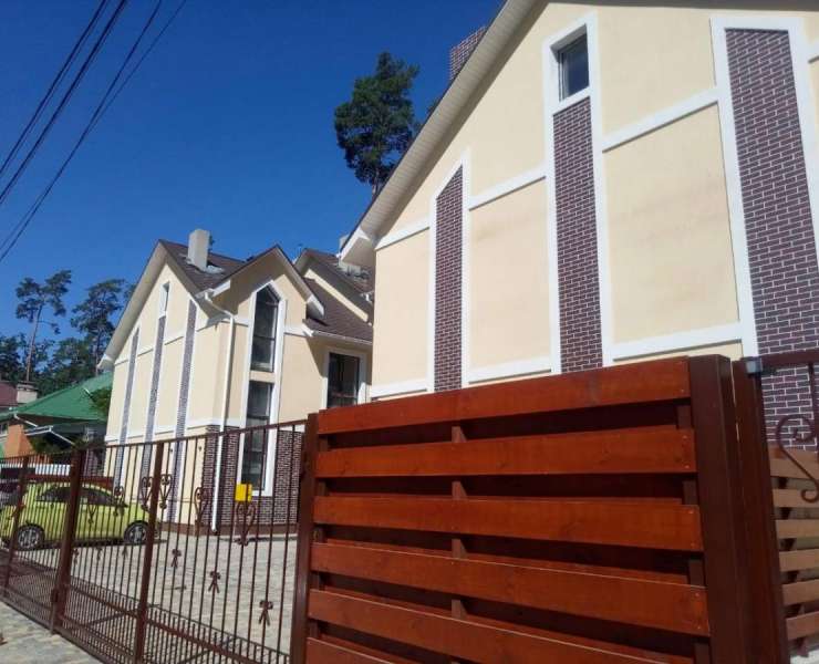 Продажа таунхаус район Центрального Парка улица Чехова в Ирпене. Агентство недвижимости