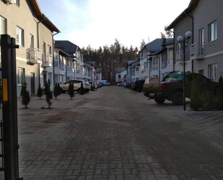 Продажа таунхаус в коттеджном городке закрытого типа среди сосен улица Гостомельское шоссе Гостомель. Агентство недвижимости