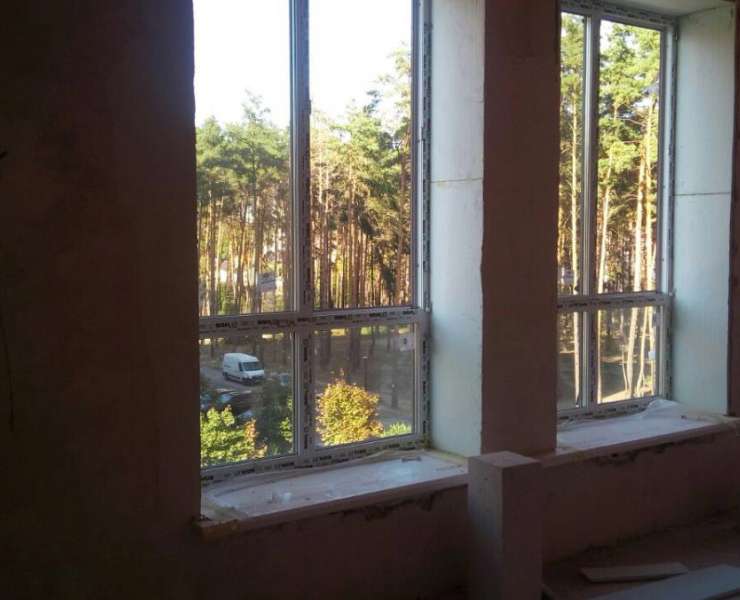 Продажа 3 трехкомнатная квартира с террасой и кухней-студией в ЖК Карат улица Университетская Ирпень. Агентство недвижимости