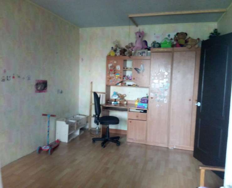 Продажа 3 трехкомнатная квартира Северо-Броварский массив улица Миропольская Киев. Агентство недвижимости