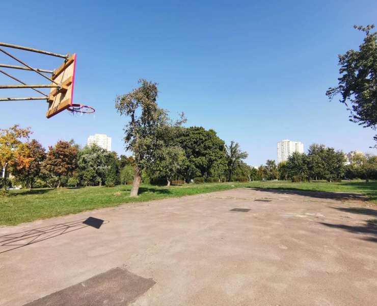 Продажа 3 трехкомнатная квартира в парке Орлятко улица Николая Василенко Киев. Агентство недвижимости