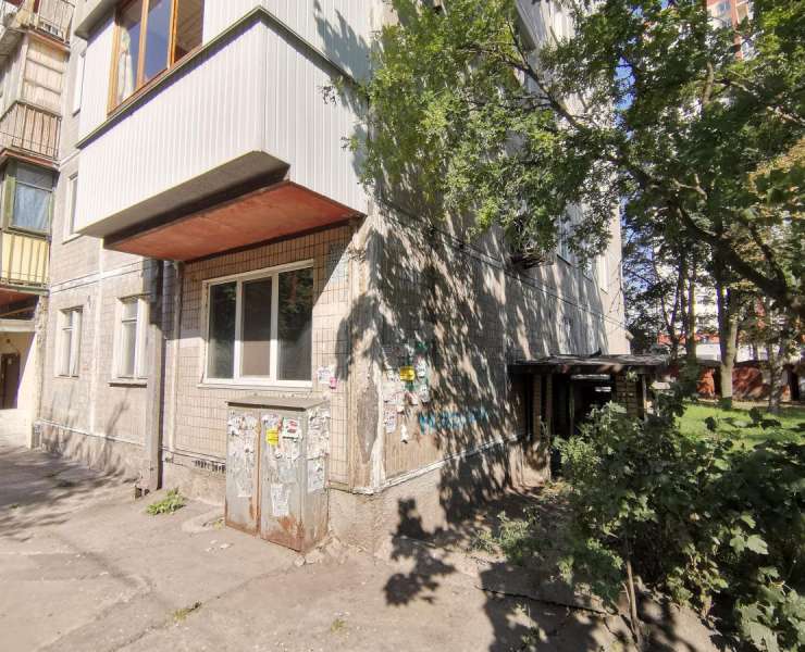 Продажа 3 трехкомнатная квартира в парке Орлятко улица Николая Василенко Киев. Агентство недвижимости