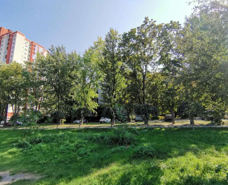 Продажа 3 трехкомнатная квартира в парке Орлятко улица Николая Василенко Киев. Агентство недвижимости