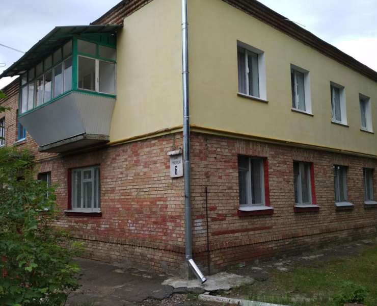 Продажа 3 трехкомнатная квартира в тихом зеленом районе улица Озерная Ирпень. Агентство недвижимости