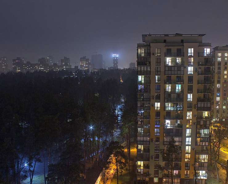 Продажа 3 трехконатная видовая квартира с видом на сосновый лес ЖК Відпочинок улица Анатолия Петрицкого Киев. Агентство недвижимости